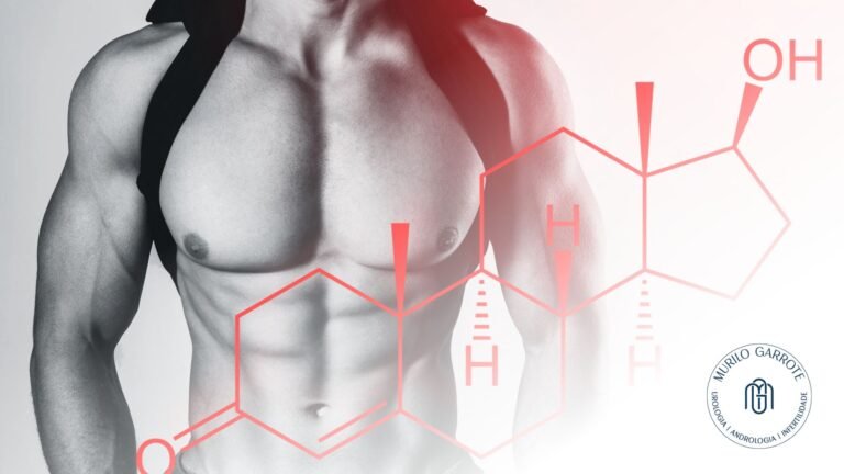 Homem musculoso de tronco nu, com um desenho químico representando a estrutura molecular da testosterona em destaque.